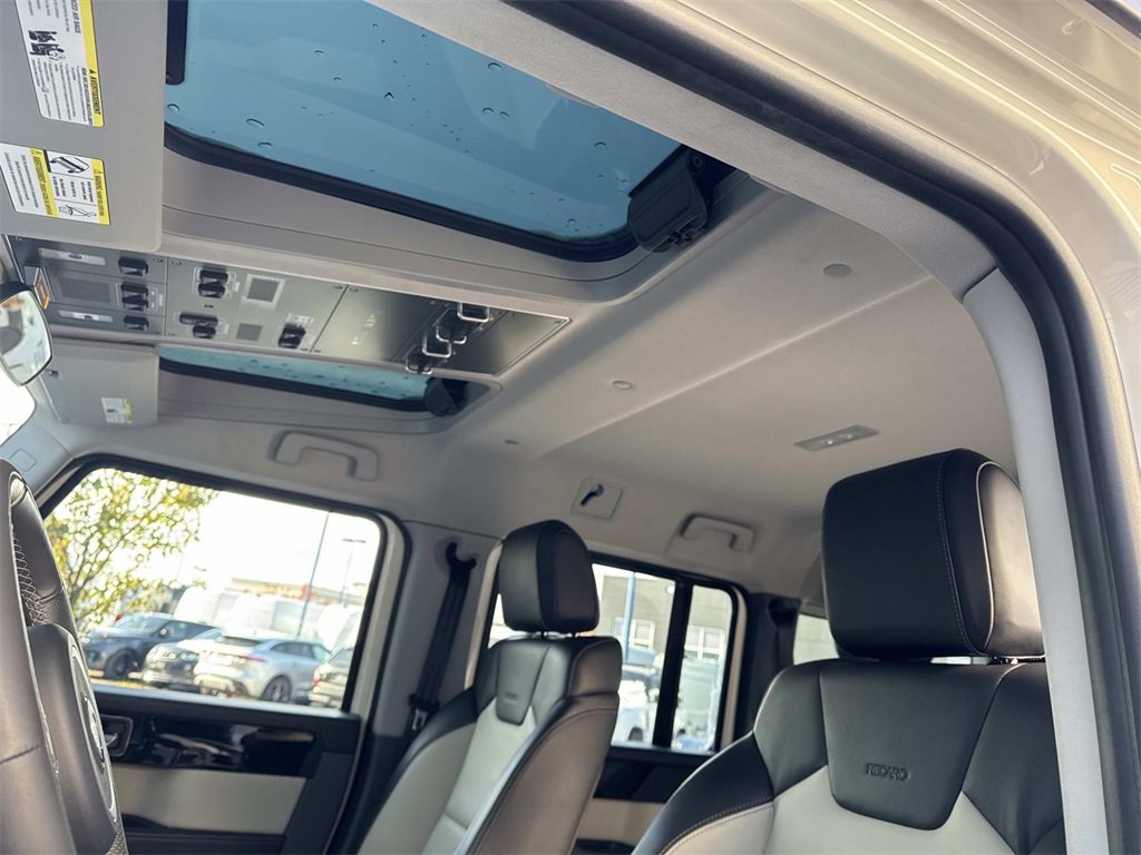 Used 2024 INEOS Grenadier Fieldmaster Edition image 19