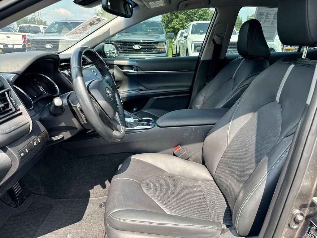 Used 2020 Toyota Camry XSE FWD image 19