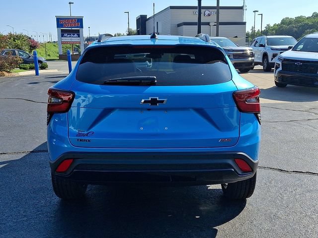 New 2026 Chevrolet Trax RS w/ Sunroof Package FWD image 5