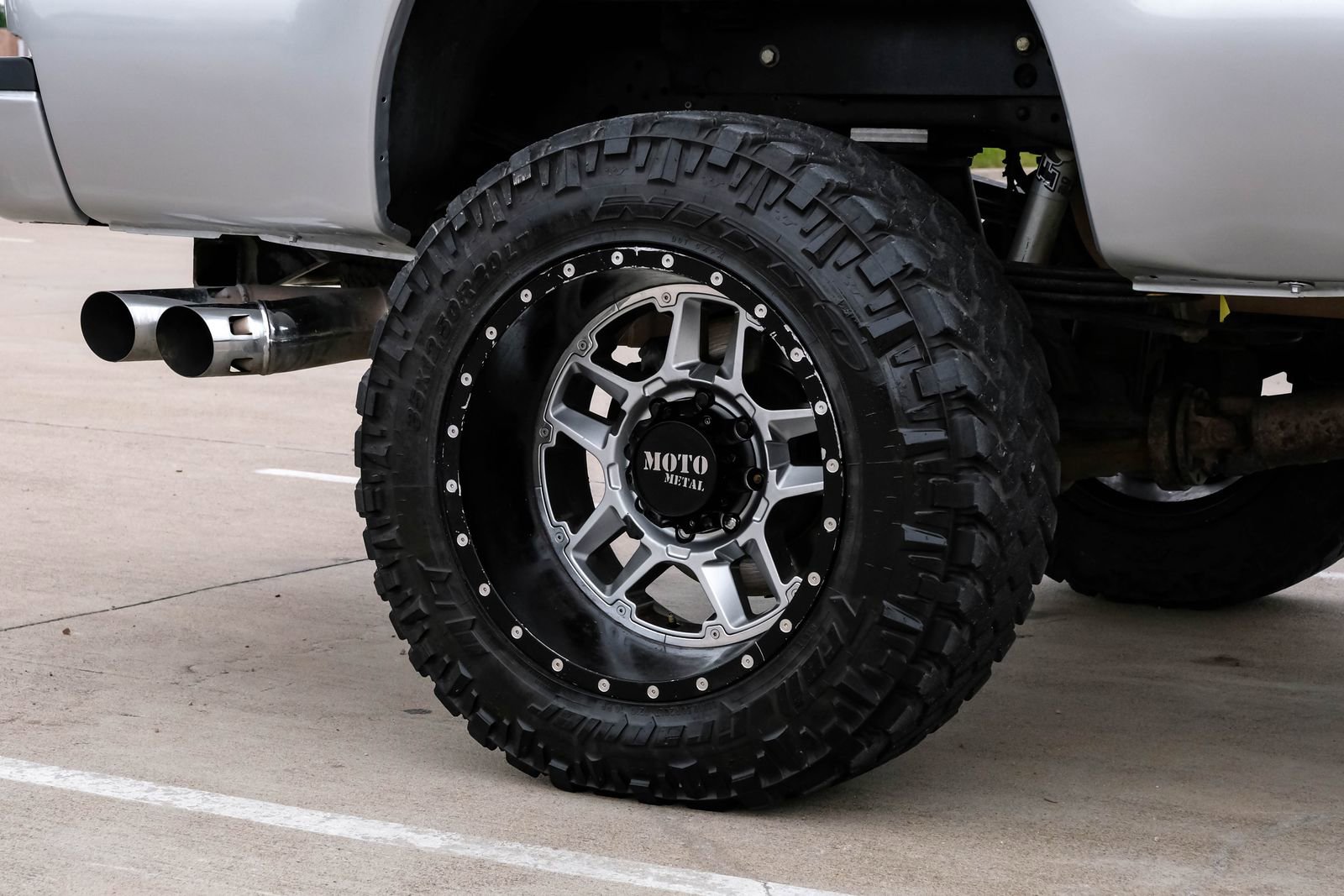 Used 2016 Ford F250 Platinum w/ FX4 Off-Road Package AWD/4WD image 52