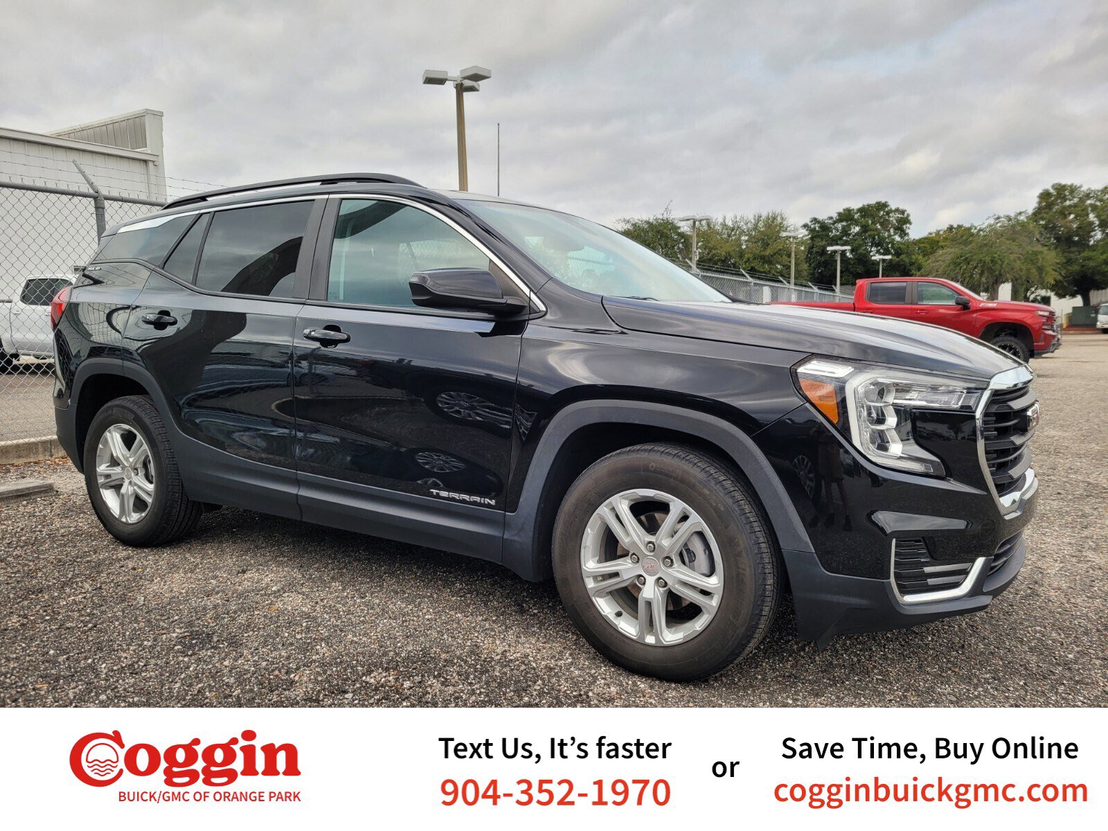 Used 2022 GMC Terrain SLE w/ Driver Convenience Package