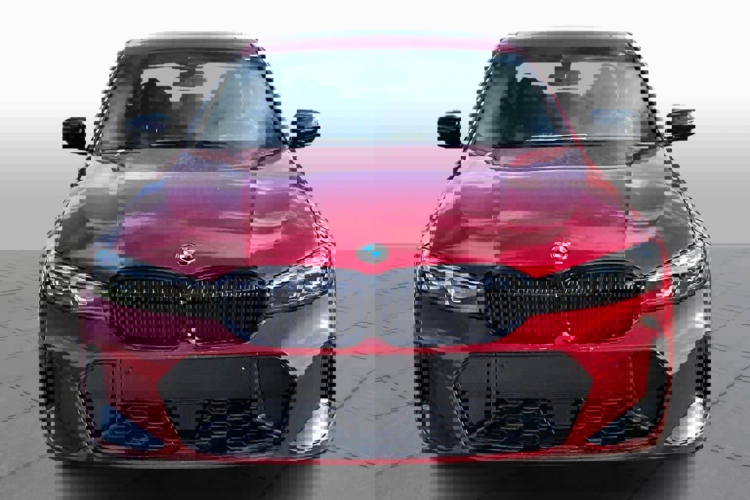 Used 2025 BMW 330i Sedan w/ M Sport Package image 3