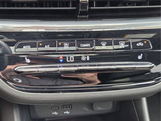 Used 2025 Buick Envista Avenir FWD image 27