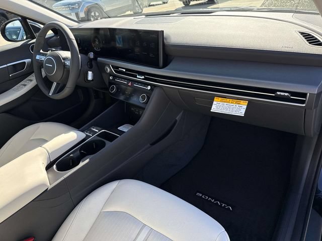 New 2026 Hyundai Sonata SEL FWD image 17