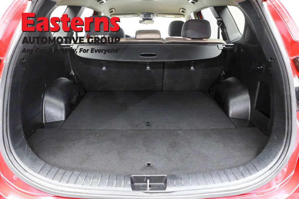 Used 2022 Hyundai Santa Fe SE image 9
