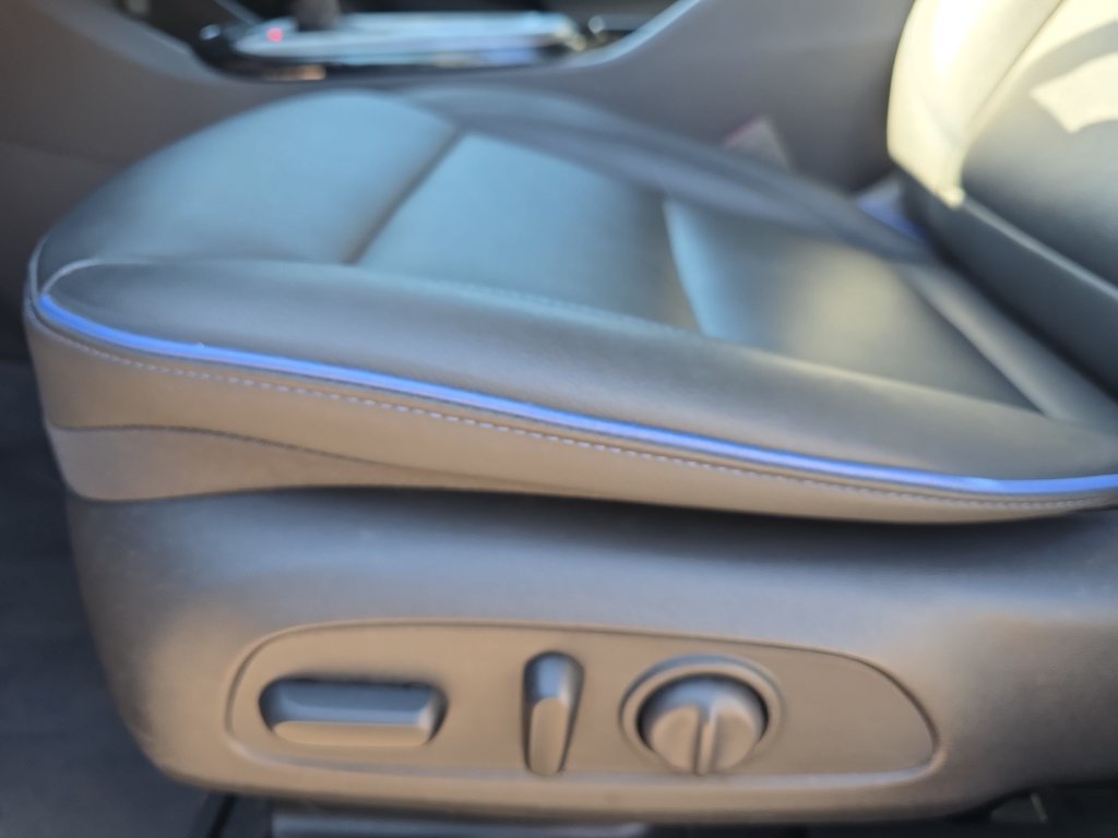 Certified 2024 Buick Envista Sport Touring w/ Convenience I Package FWD image 31