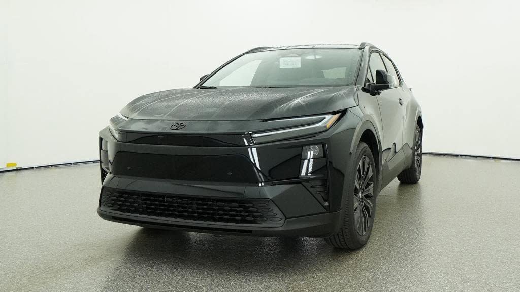 New 2026 Toyota C-HR AWD/4WD image 32