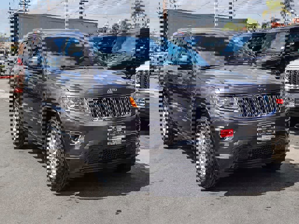 Used 2015 Jeep Grand Cherokee Laredo w/ Quick Order Package 23E image 3