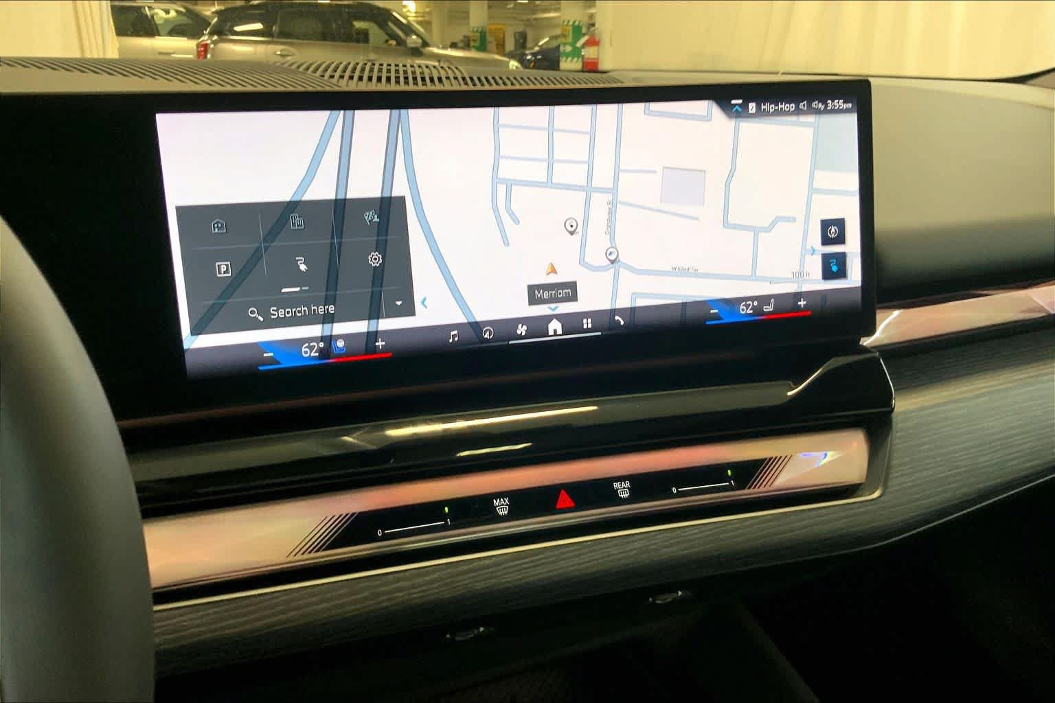 Used 2025 BMW i5 xDrive40 w/ Executive Package AWD/4WD image 35