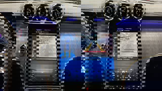 Used 2026 Mercedes-Benz GLC 300 4MATIC image 21