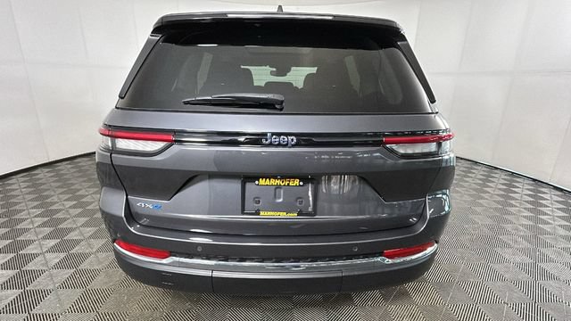 Used 2022 Jeep Grand Cherokee Limited 4xe AWD/4WD video 4