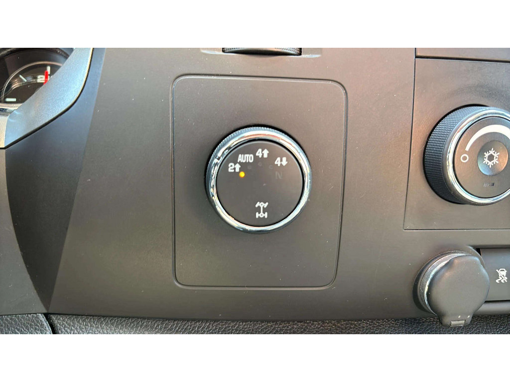 Used 2011 GMC Sierra 1500 SLE AWD/4WD image 16