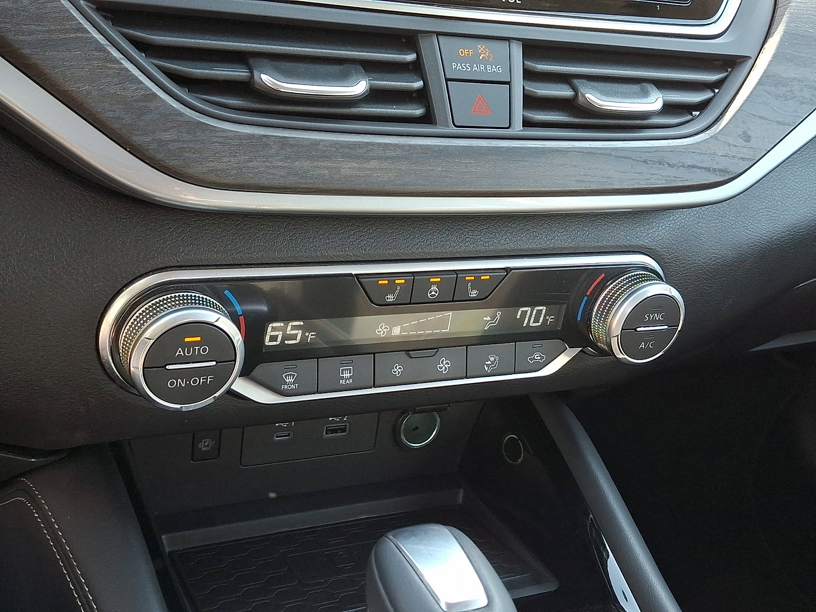 Used 2024 Nissan Altima 2.5 SL AWD/4WD image 16