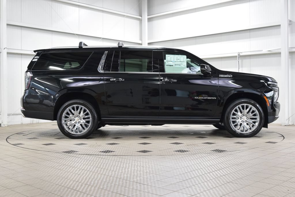 New 2026 Chevrolet Suburban High Country AWD/4WD image 9