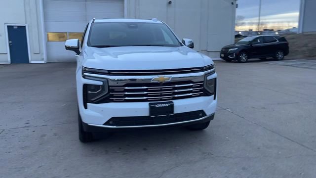 New 2026 Chevrolet Suburban Premier image 3
