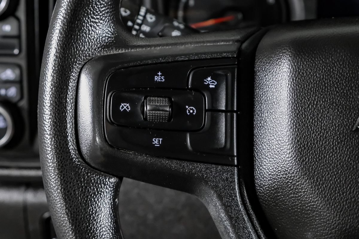Used 2025 Chevrolet Silverado 3500 W/T AWD/4WD image 18