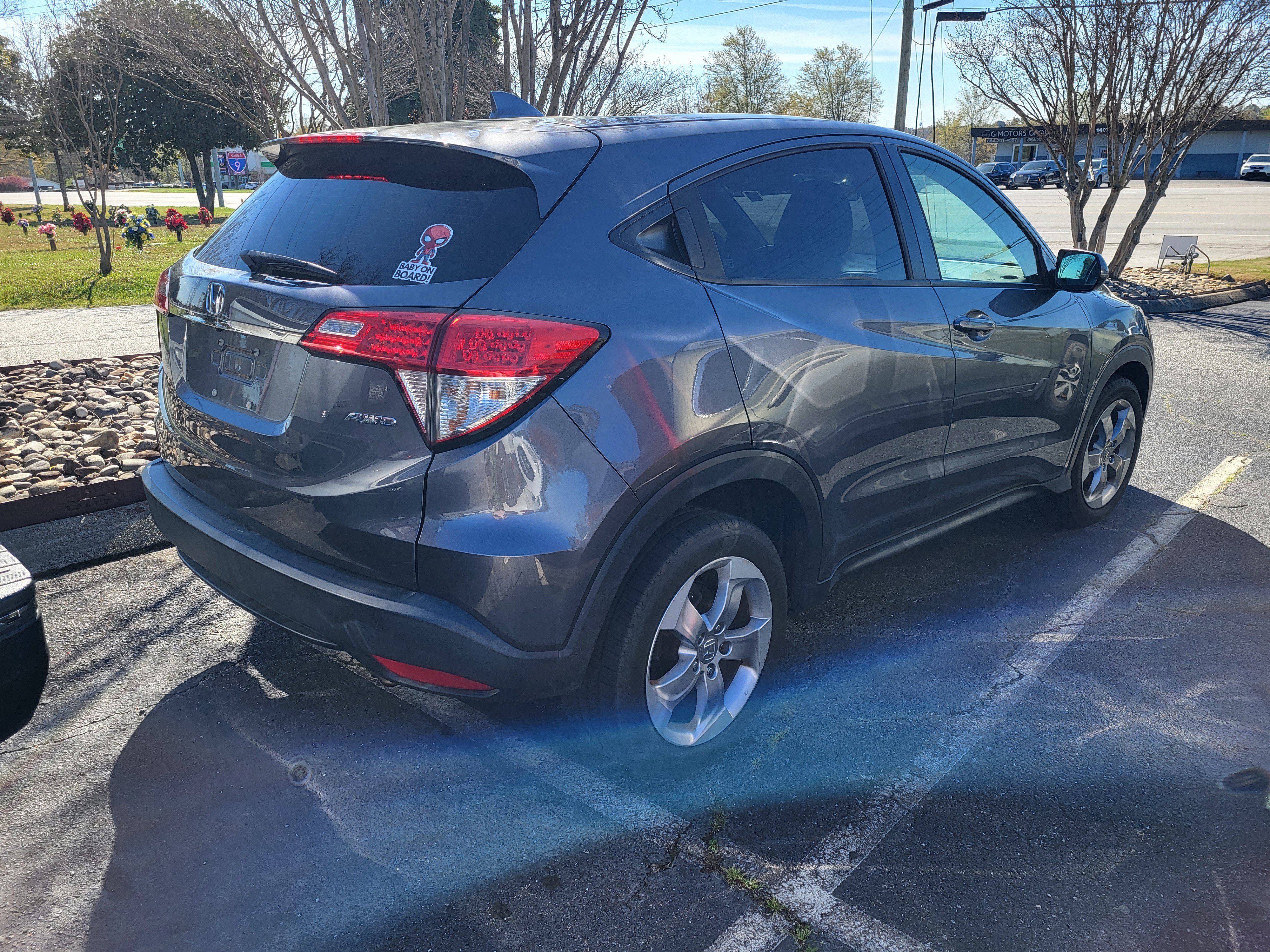 Used 2019 Honda HR-V LX image 4
