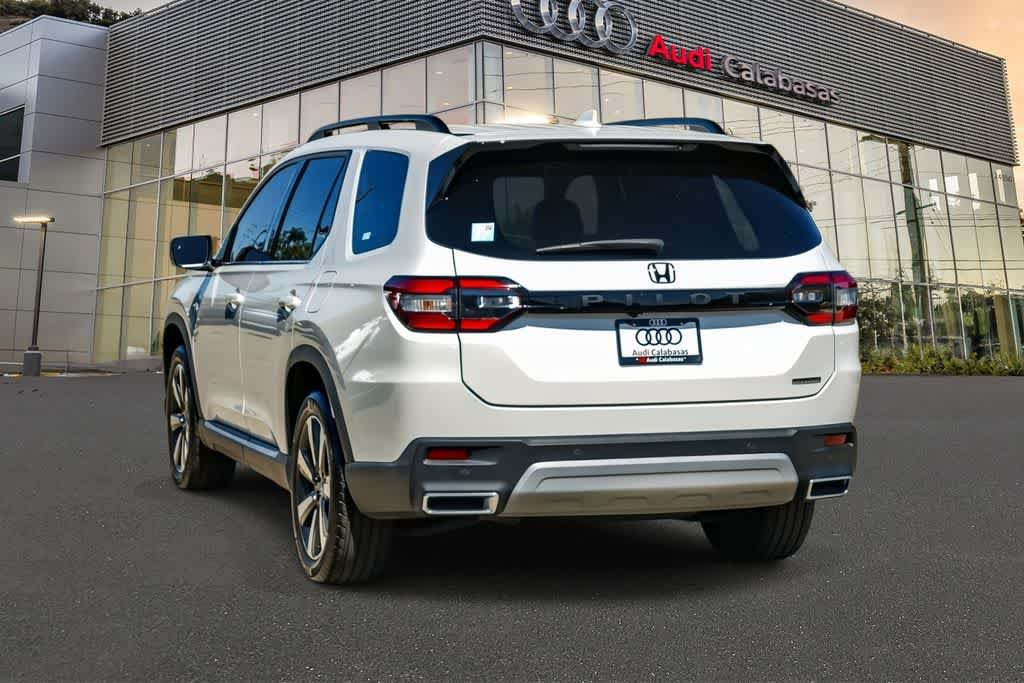 Used 2024 Honda Pilot Touring image 6