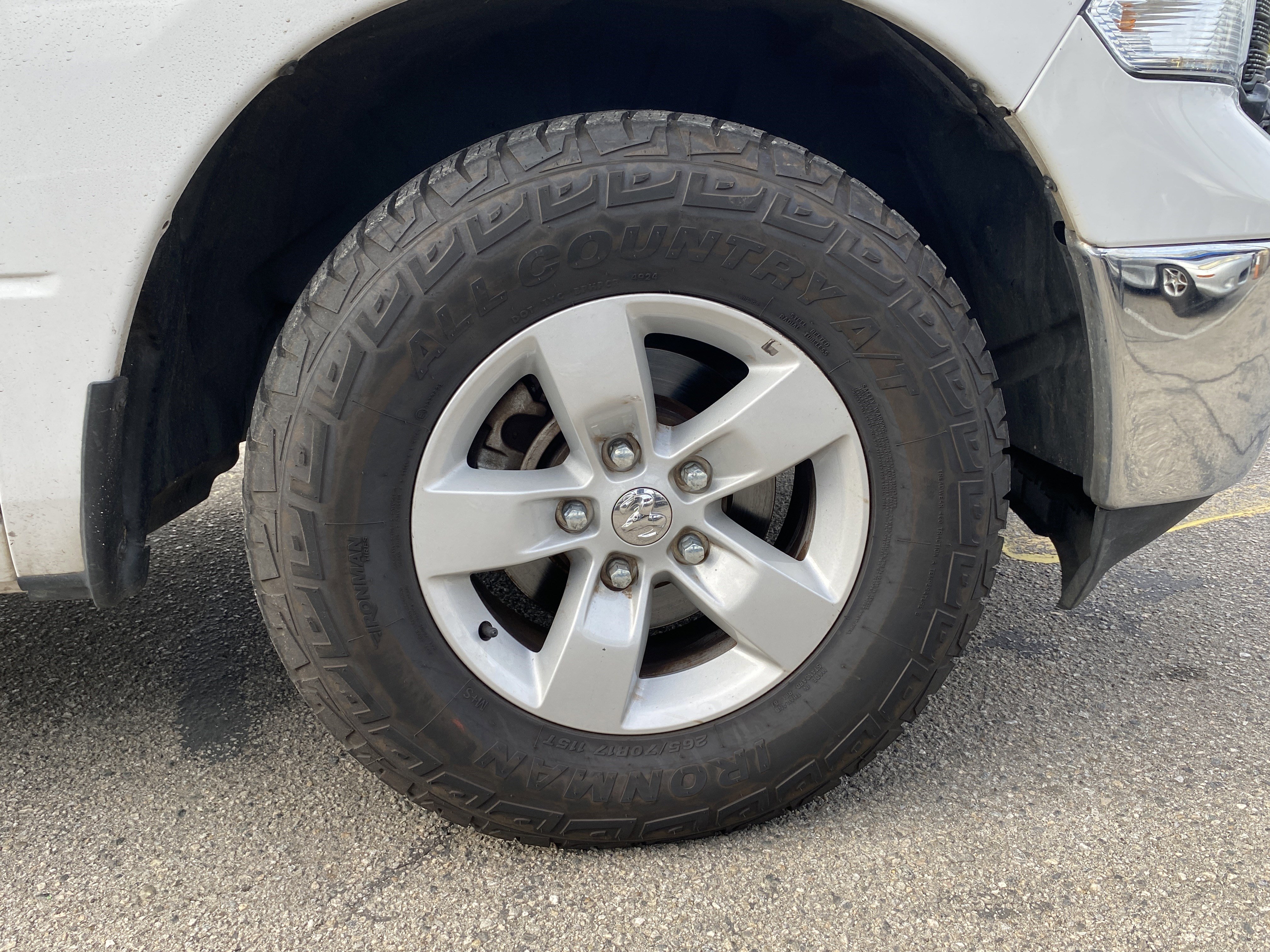 Used 2024 RAM 1500 Classic SLT image 27