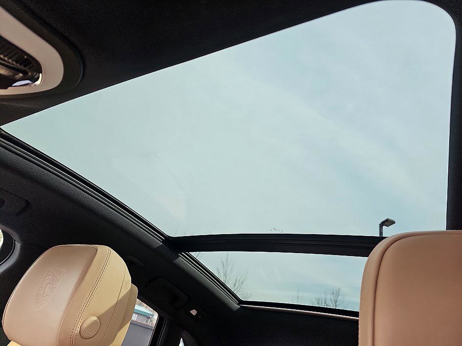 Used 2024 Porsche Macan image 29