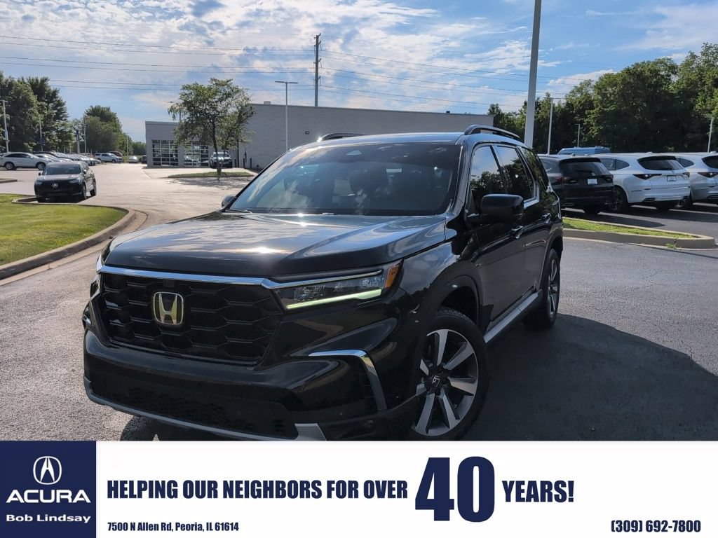 Used 2025 Honda Pilot Elite image 1