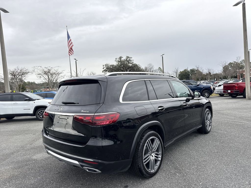 Used 2024 Mercedes-Benz GLS 450 4MATIC image 3