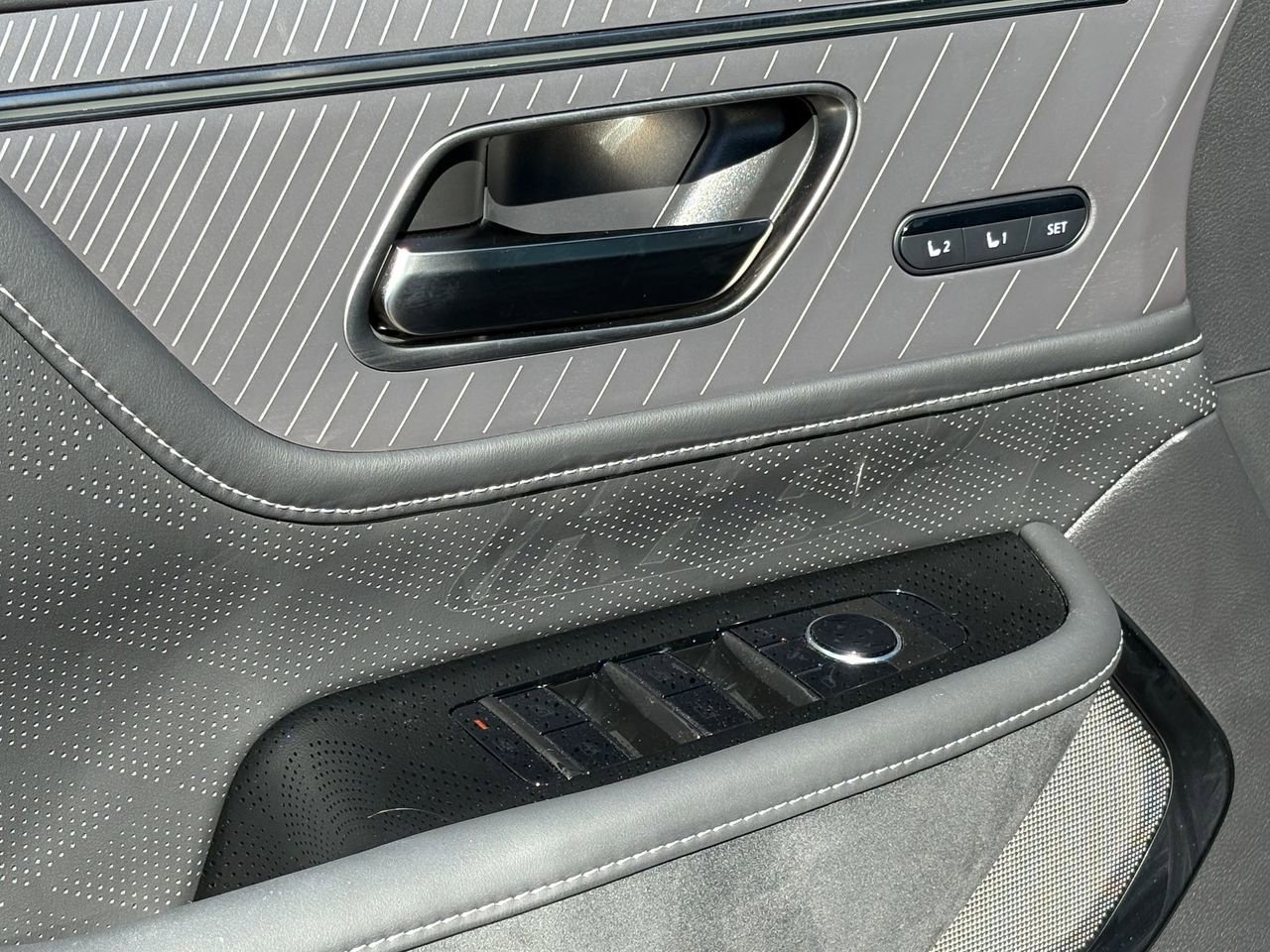 New 2026 INFINITI QX80 Autograph image 18