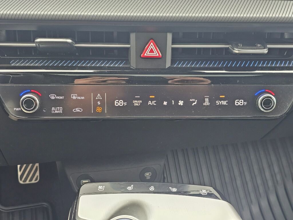 Certified 2024 Kia EV6 GT-Line AWD/4WD image 18