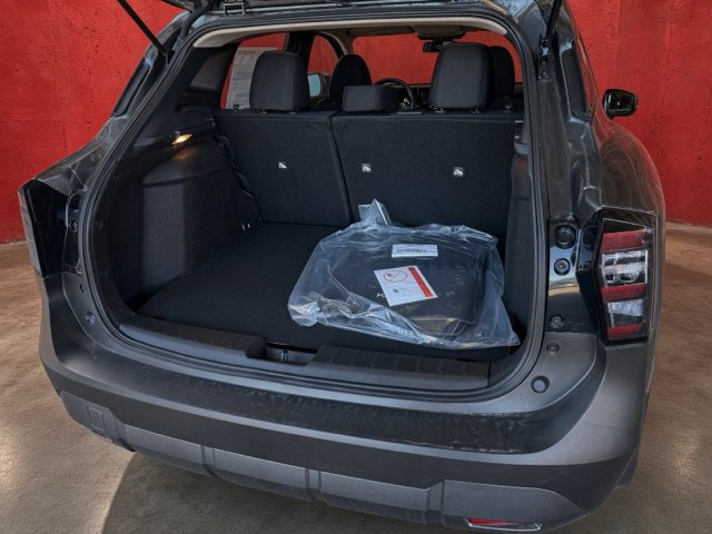 New 2027 Nissan Kicks SV AWD/4WD image 8