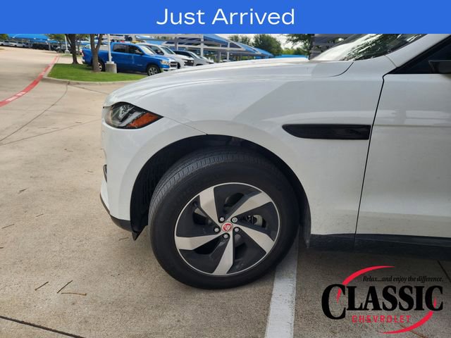 Used 2023 Jaguar F-PACE S image 9