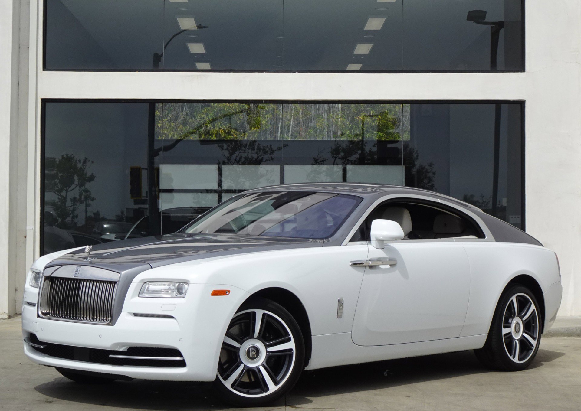 Used 2014 Rolls-Royce Wraith RWD image 10