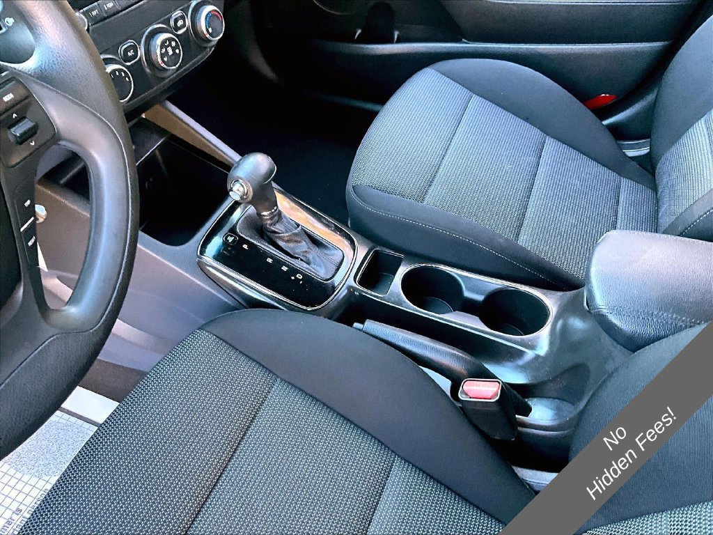 Used 2017 Kia Forte LX FWD image 12