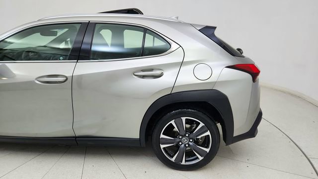 Used 2019 Lexus UX 200 FWD image 10