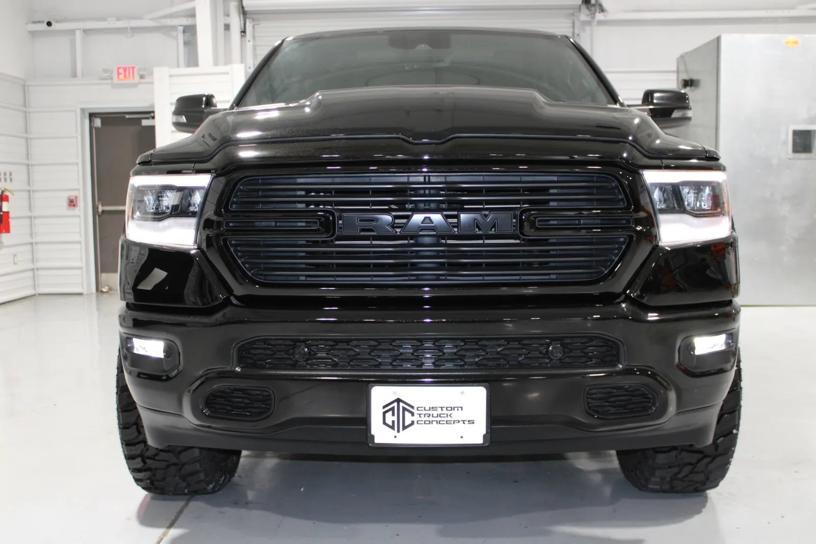Used 2024 RAM 1500 Laramie AWD/4WD image 20