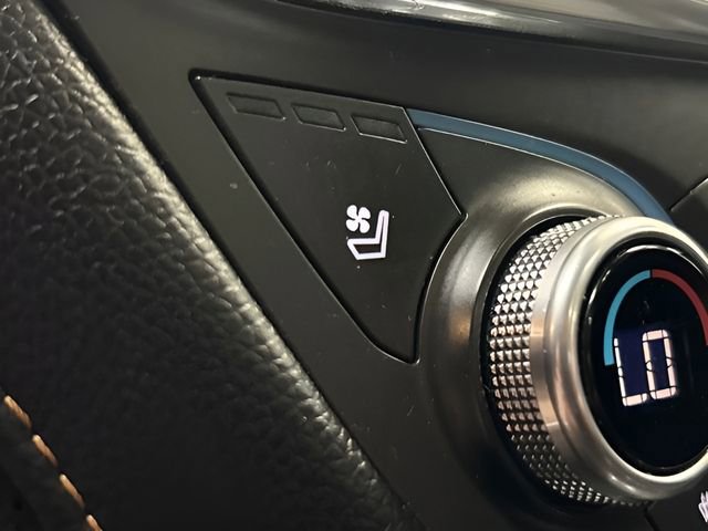 Used 2020 Chevrolet Equinox Premier image 29