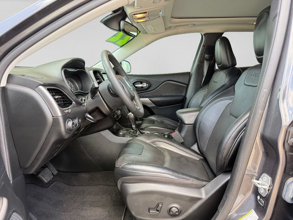 Certified 2022 Jeep Cherokee Limited AWD/4WD image 22