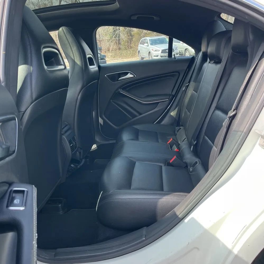 Used 2014 Mercedes-Benz CLA 250 image 9