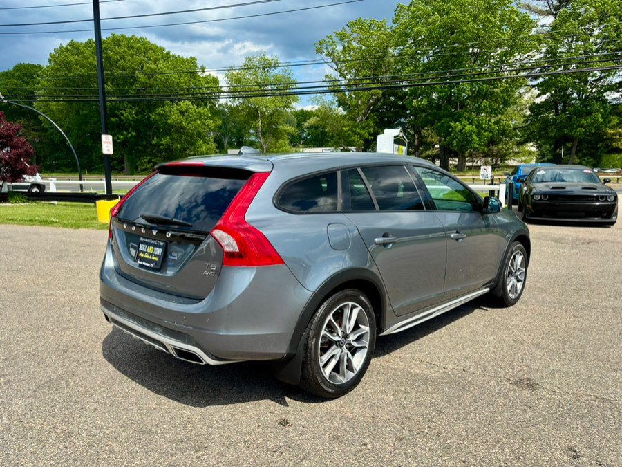 Used 2018 Volvo V60 T5 Cross Country w/ Convenience Package AWD/4WD image 6