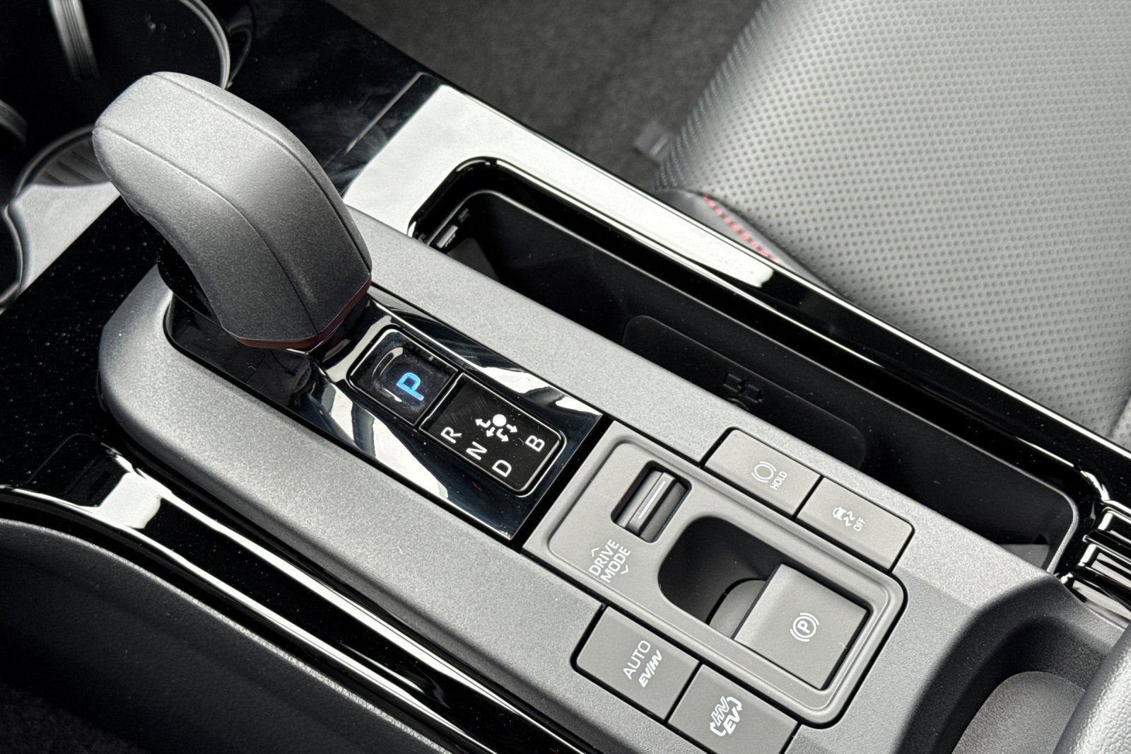 New 2026 Toyota Prius Plug-In Hybrid FWD image 23