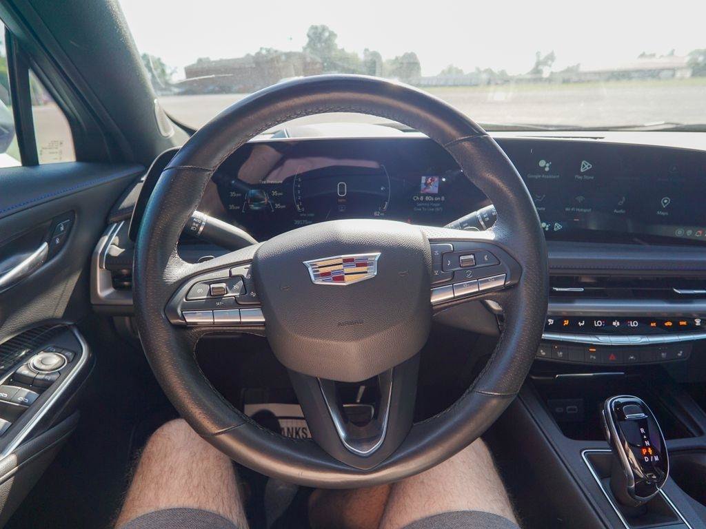 Used 2024 Cadillac XT4 Sport FWD image 21
