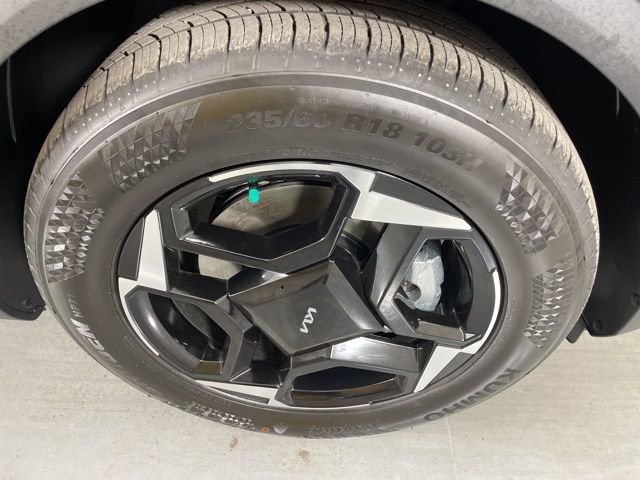 New 2026 Kia Sportage EX w/ EX Panorama Roof Package image 10