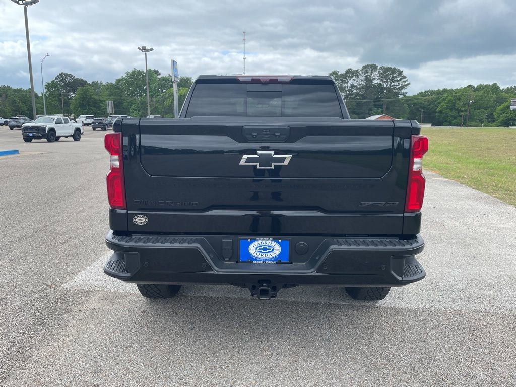 Used 2025 Chevrolet Silverado 1500 ZR2 w/ Technology Package image 4
