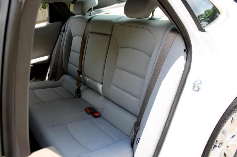 Used 2020 Chevrolet Malibu LT image 14