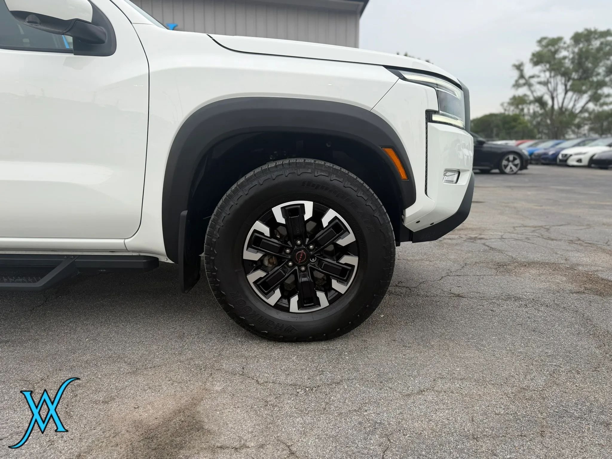 Used 2023 Nissan Frontier PRO-4X w/ Pro Convenience Package AWD/4WD image 9