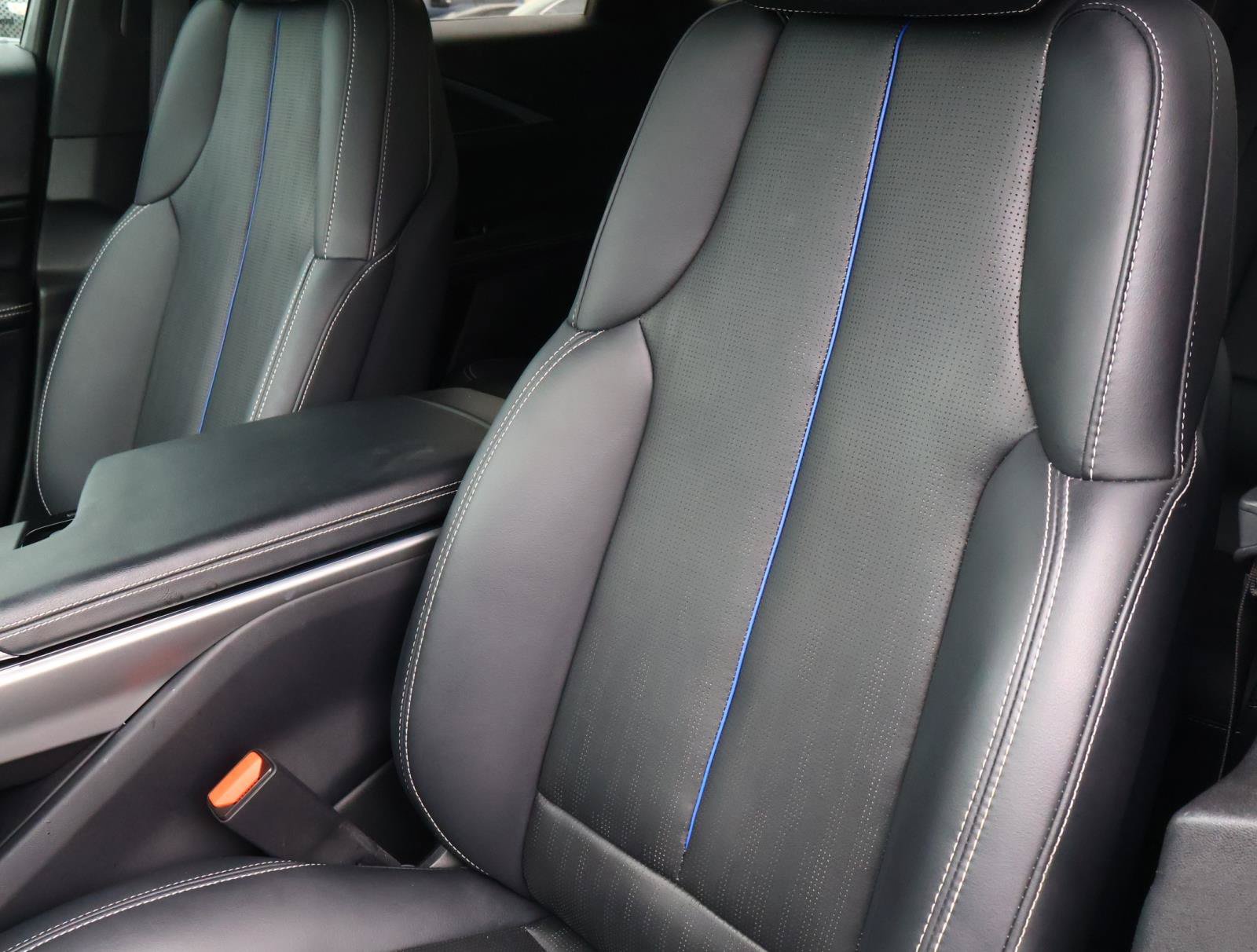 Used 2024 Cadillac Lyriq Sport RWD image 17