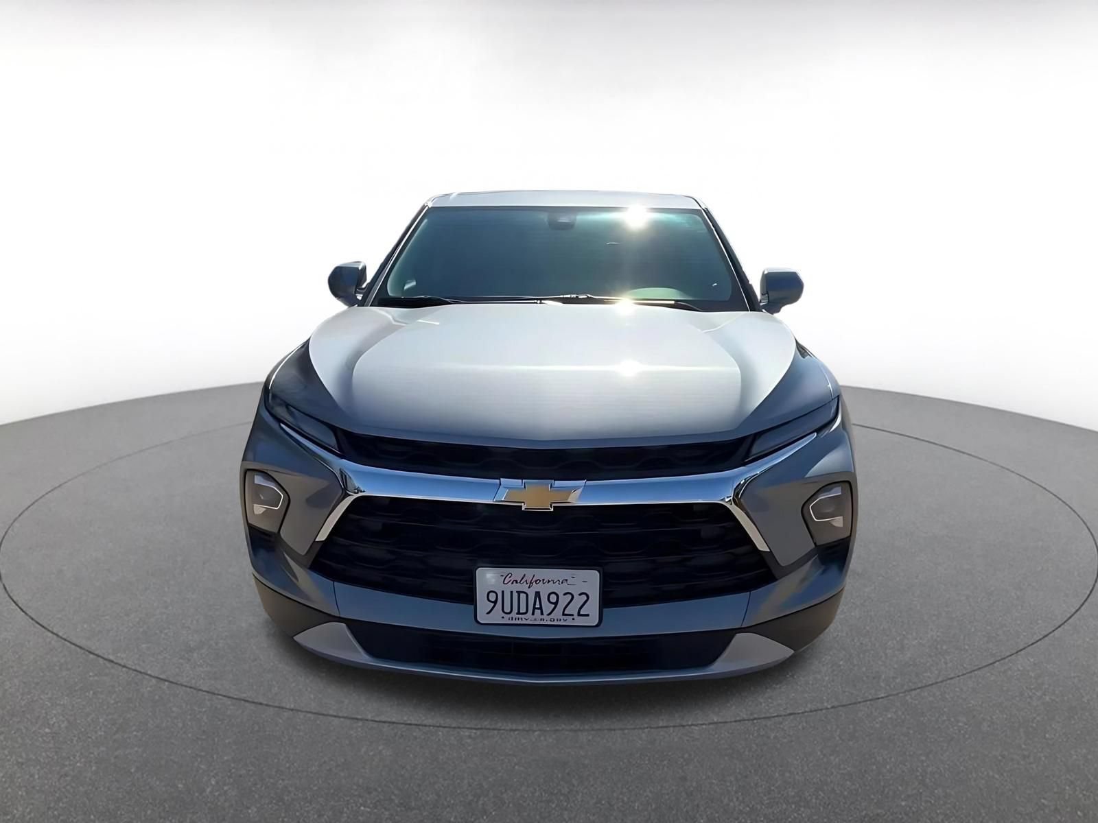 Used 2025 Chevrolet Blazer LT FWD image 4
