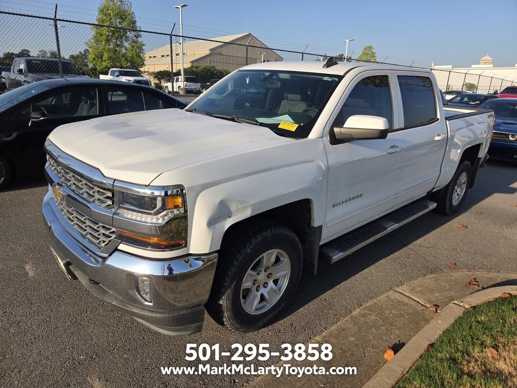Used 2018 Chevrolet Silverado 1500 LT w/ All Star Edition AWD/4WD image 10
