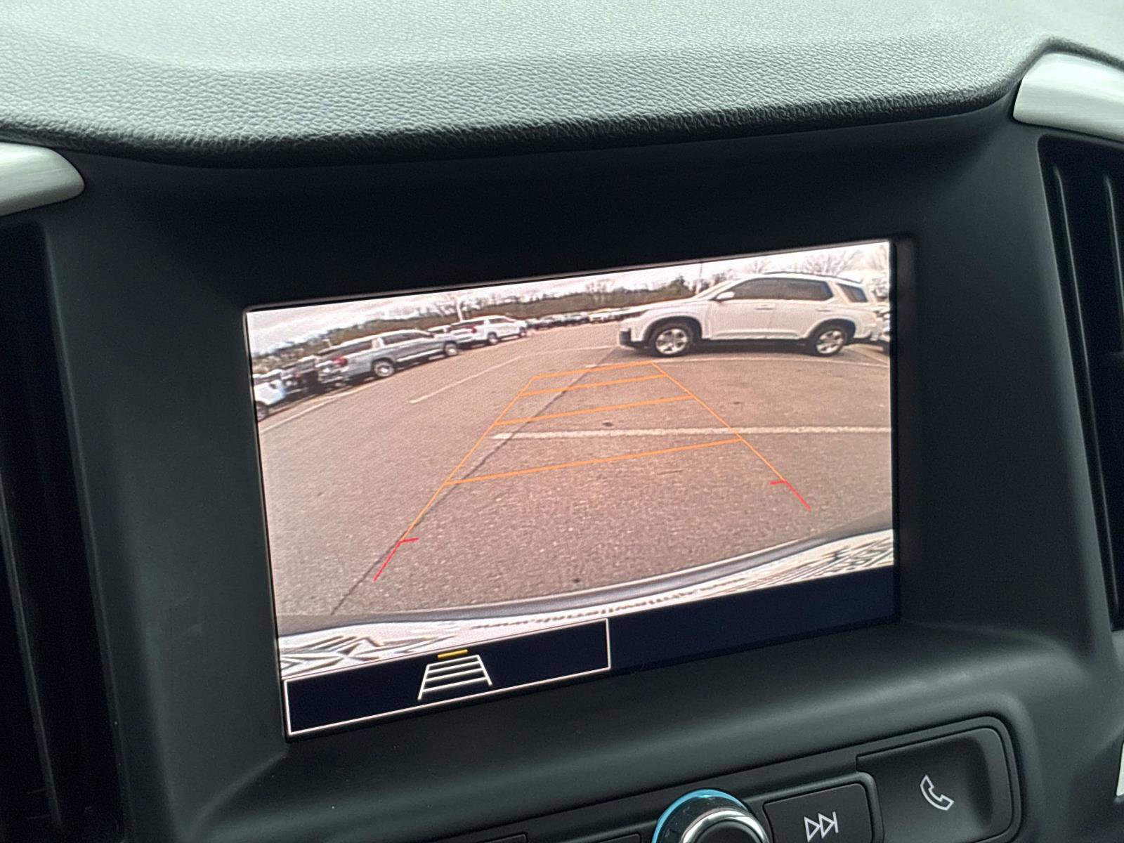 Used 2023 GMC Terrain SLE image 21