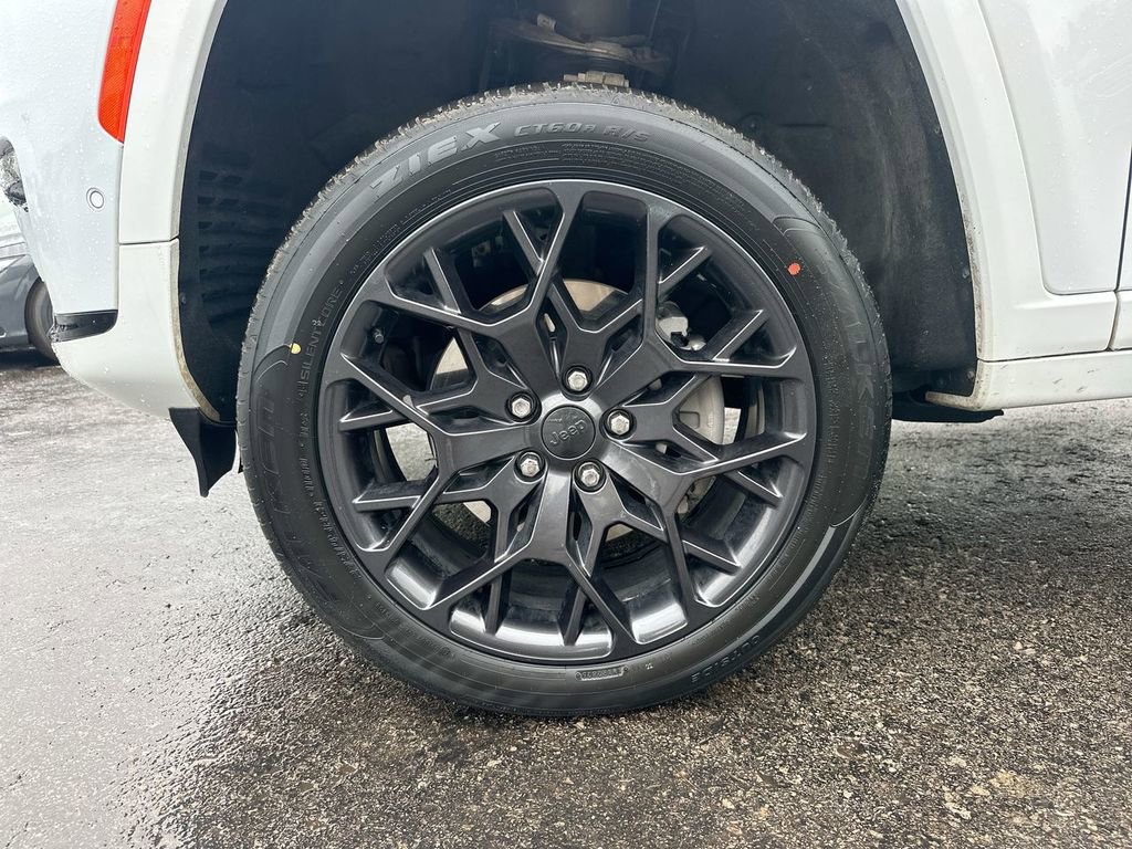 Used 2024 Jeep Grand Cherokee L Summit w/ High Altitude Package image 38