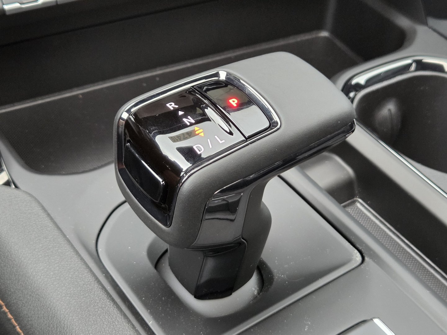 New 2026 GMC Sierra 1500 AT4 w/ AT4 Premium Package AWD/4WD image 39